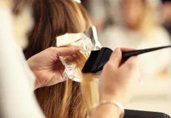 Odvážte sa objaviť 8 najtrendovejších farieb vlasov!