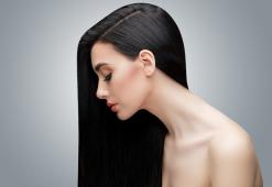 Vlasy s nízkou pórovitosťou. Čo by ste o nich mali vedieť